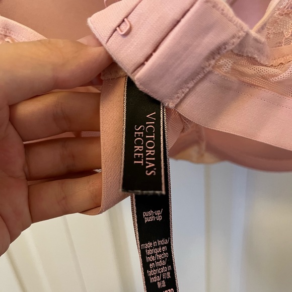 Victoria’s Secret Pink Lace Bra-32C/C70 - Picture 6 of 6